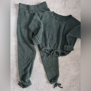 Ptula plush set olive size Small